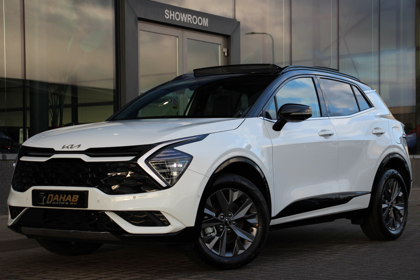 Kia Sportage - 1.6 T-GDi Hybrid GT-PlusLine | DIRECT LEVERBAAR | Vol Opties! | 1650 Trekgewicht | H/K - AutoWereld.nl