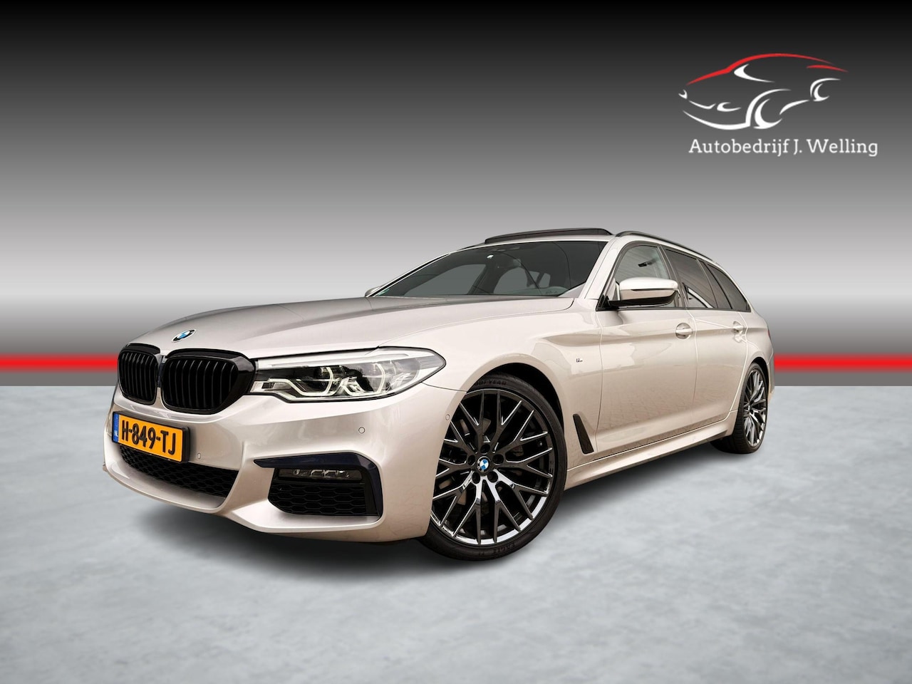 BMW 5-serie Touring - 520i M-Sport / pano / tr.hk / camera / 20inch - AutoWereld.nl
