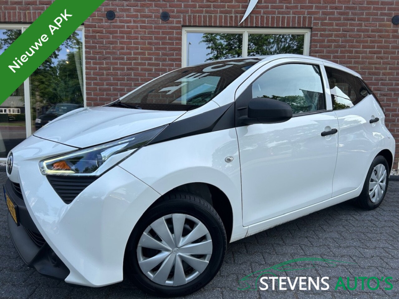 Toyota Aygo - 1.0 VVT-i x-fun NIEUWE APK / AIRCO / BLUETOOTH / 5 DEURS/ ELEK.R - AutoWereld.nl