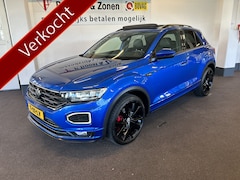 Volkswagen T-Roc - 1.5 TSI Sport 3X R-Line | Automaat | Panoramadak | Digital dashboard | Keyless | Adaptief
