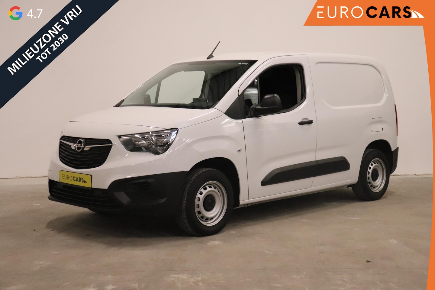 Opel Combo - 1.5D 102pk L1H1 3-zits Navigatie Trekhaak Airco Parkeer sensoren Betimmering - AutoWereld.nl
