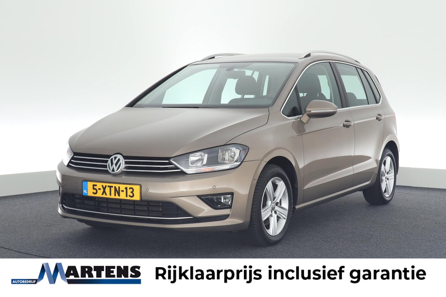 Volkswagen Golf Sportsvan - 1.4 TSI 125pk DSG Highline Trekhaak Navigatie - AutoWereld.nl