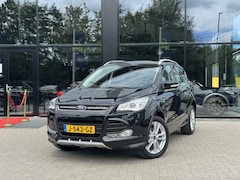 Ford Kuga - 1.5 Titanium Styling Pack | Pano | Navi | Stoel verw