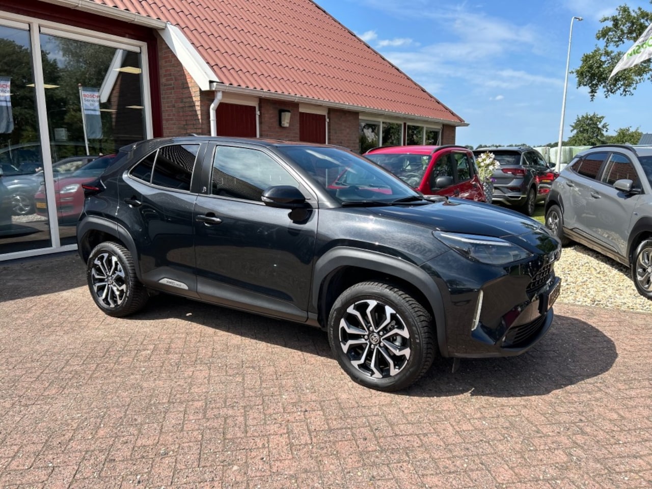 Toyota Yaris Cross - 1.5 HYBRID TEAM HYBRID TREKHAAK/WINTER PACK/CAMERA/ACC/NAVIGATIE - AutoWereld.nl