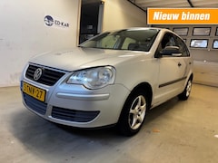 Volkswagen Polo - 1.4-16V Sportline AIRCO 5DRS APK 12-2025