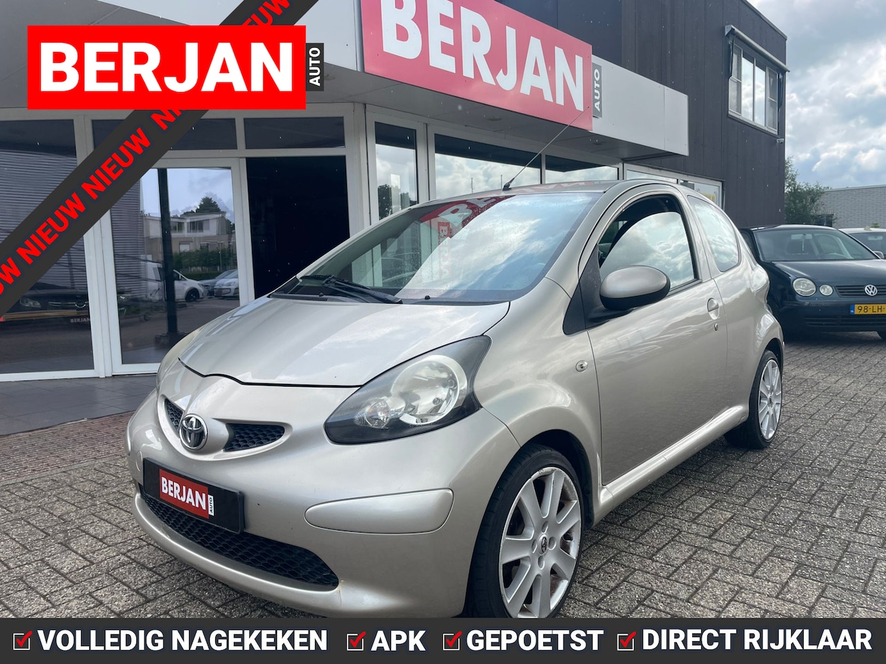 Toyota Aygo - 1.0-12V AIRCO LEER ALCANTARA LEDEREN STUUR VELGEN TOERENTELLER APK APRIL 2026 LEUKE AUTO - AutoWereld.nl