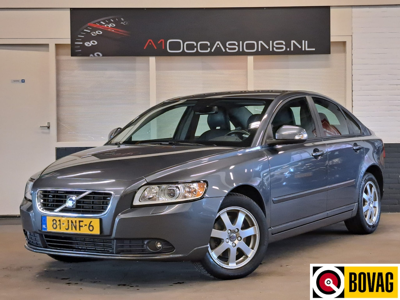 Volvo S40 - 2.4i Edition II + LEDER + NAVI !! - AutoWereld.nl