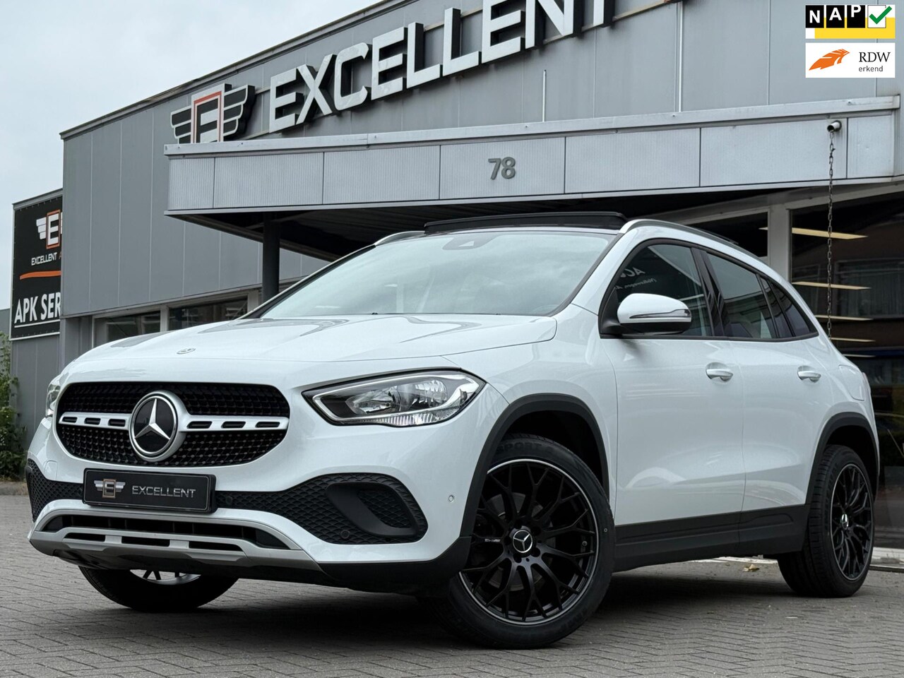 Mercedes-Benz GLA-Klasse - 200 Business Solution | Panoramadak - AutoWereld.nl