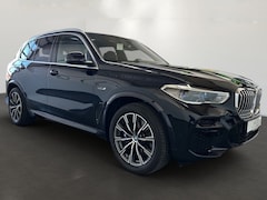 BMW X5 - xDrive45e M-SPORT * LASER, NAVI+, BRUIN LEDER, PANORAMA, ACC, HuD, 20-inch LMV, 4 wiel bes