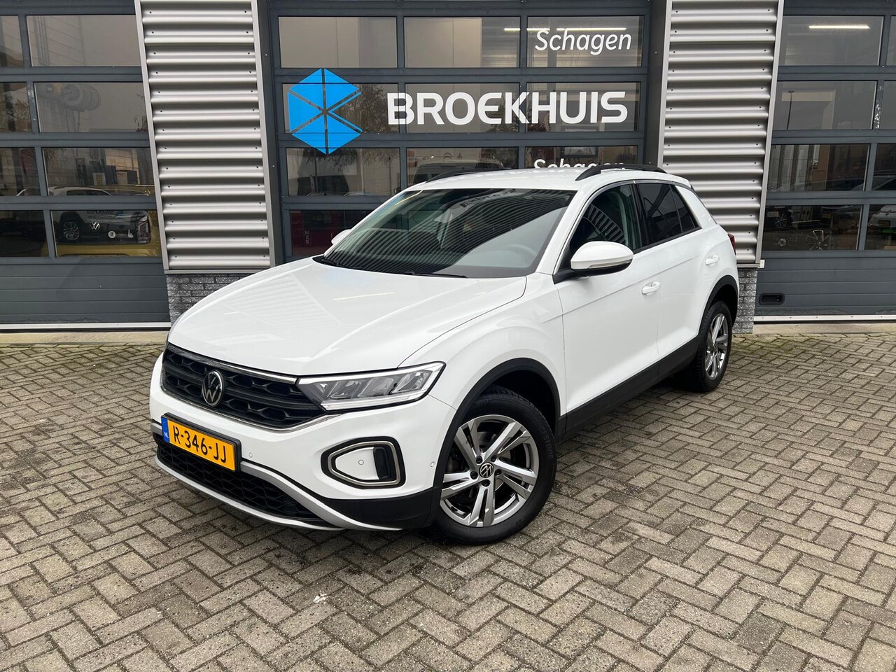 Volkswagen T-Roc - 1.0 TSI Life 75 Edition | Achteruitrijcamera | Apple Carplay/Android Auto|telefoonintegrat - AutoWereld.nl