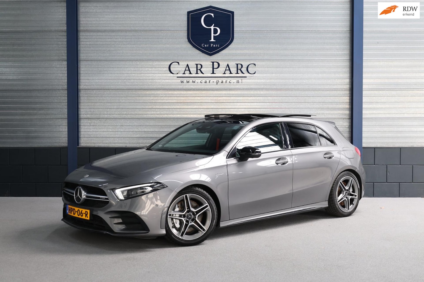 Mercedes-Benz A-klasse - AMG 35 4MATIC 306+PK MULTIBEAM/SFEER/VIRTUAL/PANO/LEER+S.VERWARMING/18"/360 CAM/ACC/ECC/12 - AutoWereld.nl