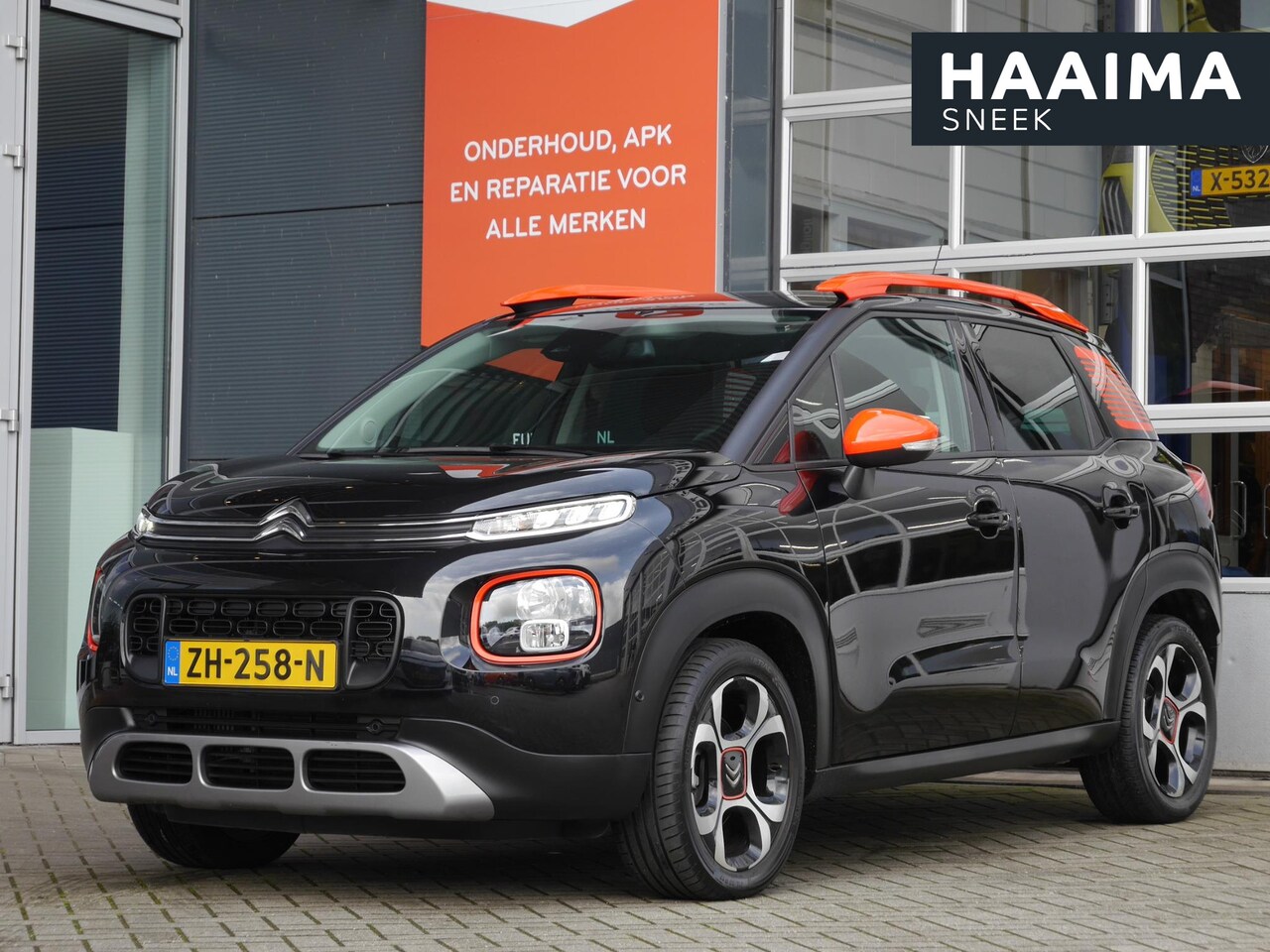 Citroën C3 Aircross - 1.2 PureTech S&S Shine | Navigatie | Climate control | Parkeer assistent | Achteruitrijcam - AutoWereld.nl