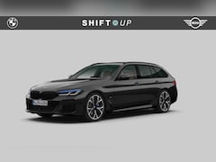 BMW 5-serie Touring - 530i M-Sport | Panoramadak | Harman Kardon | CoPilot | Head Up