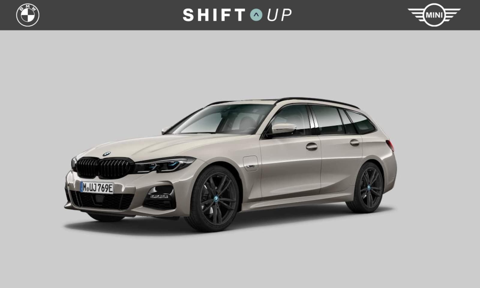 BMW 3-serie Touring - 330e M-Sport | Panoramadak | Head Up | Elektr. Trekhaak - AutoWereld.nl