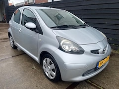 Toyota Aygo - 1.0-12V 5DEURS/AIRCO/NIEUWE APK