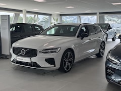 Volvo V60 - T6 Recharge AWD R-Design | Long Range | H&K Audio | Getint glas