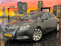 Opel Insignia - 1.6 T Executive Stoelverwarming|Navi|Trekhaak