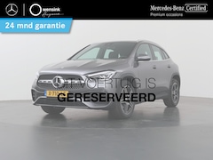 Mercedes-Benz GLA-Klasse - 180 Business Solution AMG | Trekhaak | Stoelverwarming | Achteruitrijcamera | Keyless Go |