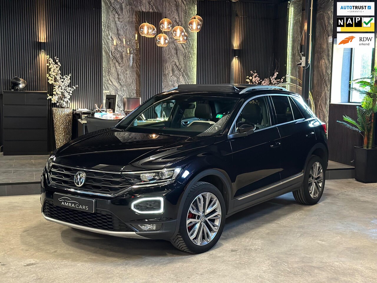 Volkswagen T-Roc - 1.5 TSI Sport|PANO|AUTOMAAT|VIRTUAL - AutoWereld.nl