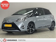 Toyota Yaris - 1.5 Hybrid Bi-Tone Plus/ Automaat/ Zwarte-Hemel/ Panorama-Dak/ Camera/ 16'' LMV/ Lane-Assi