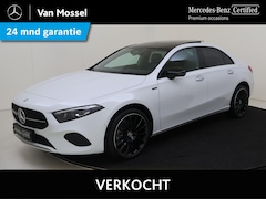 Mercedes-Benz A-klasse - 250 e Luxury Line /Night pakket /19 Inch /Leder /Sfeerverlichting /3.010 KM