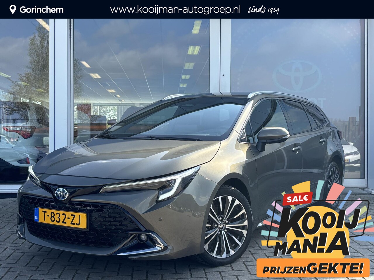 Toyota Corolla Touring Sports - 1.8 Hybrid First Edition | Elek. Achterklep | Parkeersensoren | Stoelverwarming | Apple Ca - AutoWereld.nl