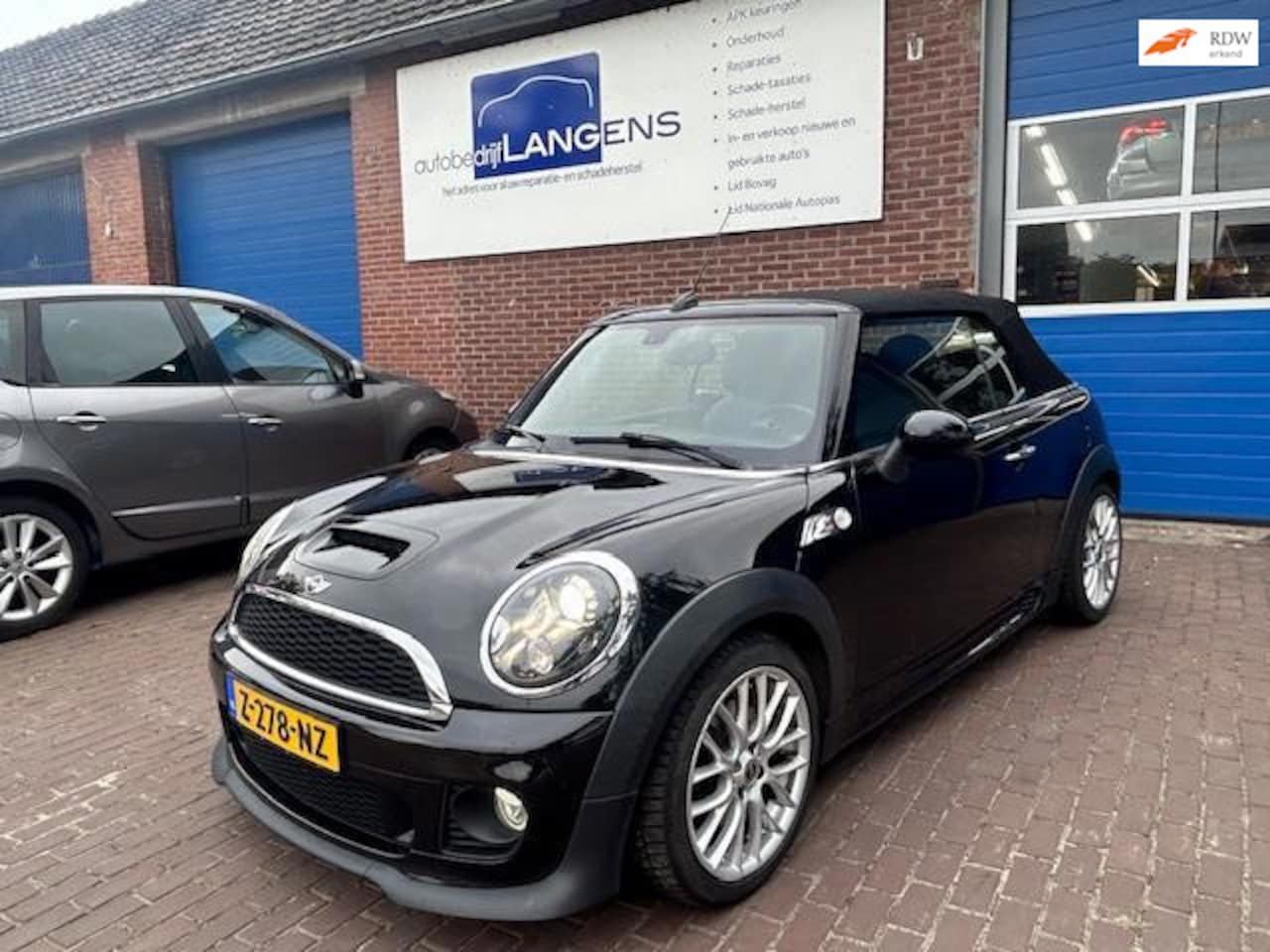 MINI Cabrio - Mini 1.6 Cooper S Chili Harman Kardon, Bi-Xenon, Navi, Leder 184 PK enz. - AutoWereld.nl