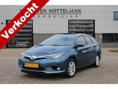 Toyota Auris Touring Sports - 1.8 Hybrid Aspiration / Camera / Navigatie / N.A.P