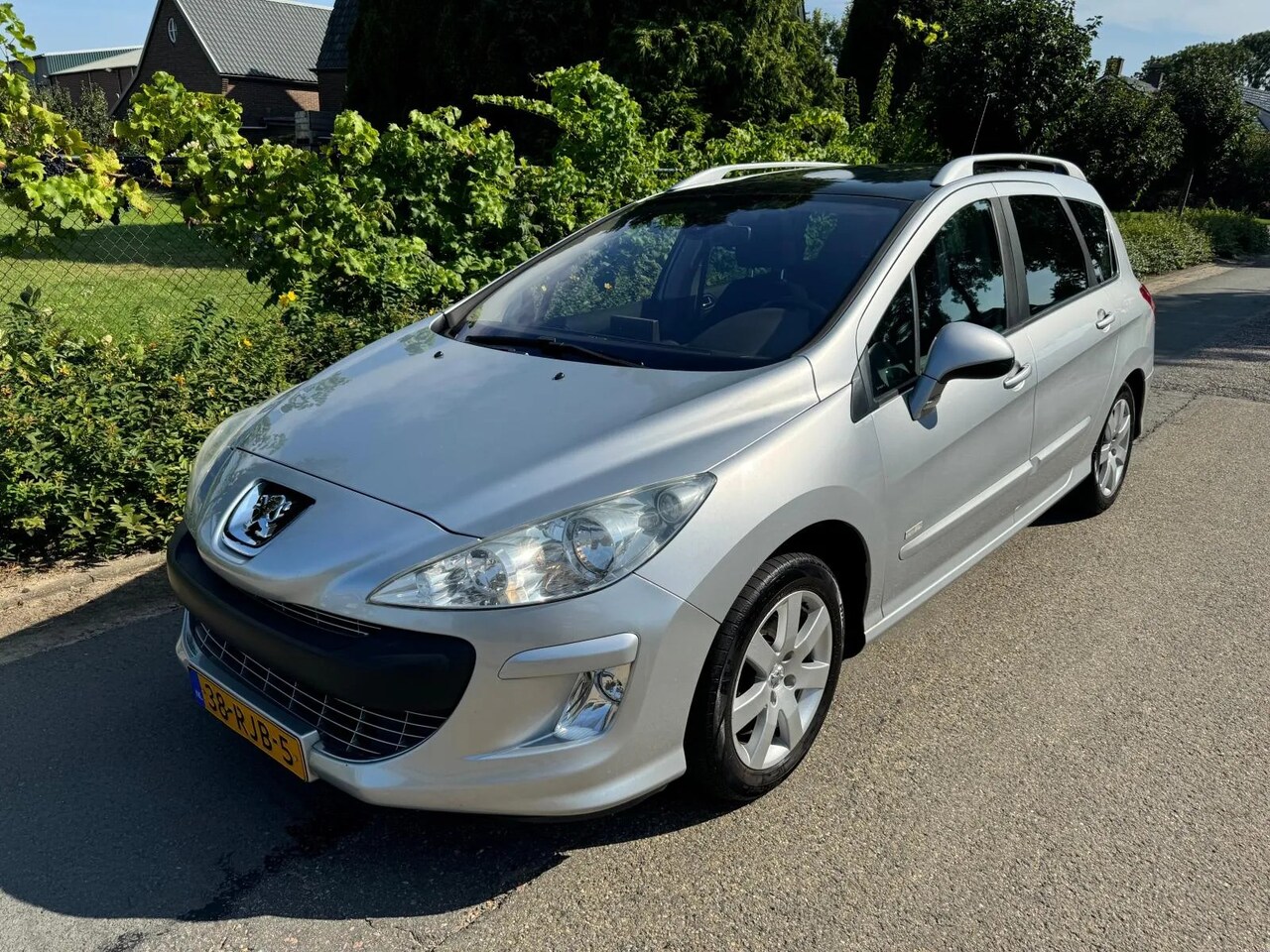 Peugeot 308 SW - 1.6 VTi Millesim 200 1.6 VTi Millesim 200 - AutoWereld.nl