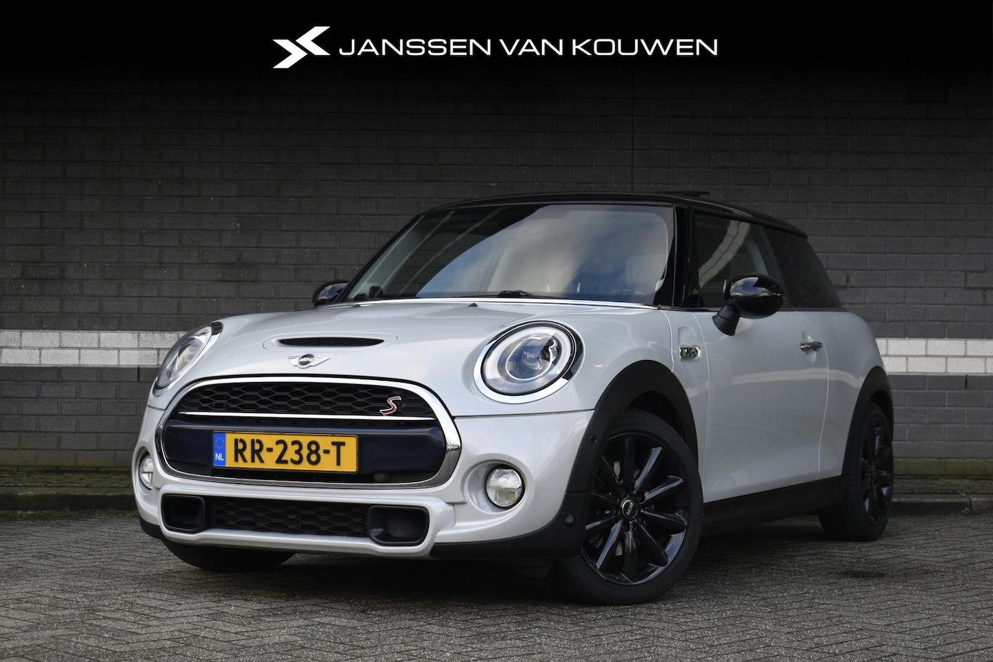MINI Cooper S - Mini 2.0 Chili Serious Business / Panoramadak / Head-Up - AutoWereld.nl