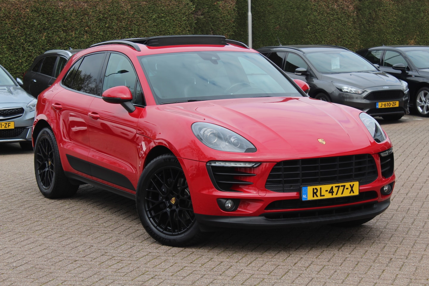 Porsche Macan - 2.0 / Panoramadak / Luchtvering / NL Auto / 79.843 km / Dealer onderhouden. - AutoWereld.nl