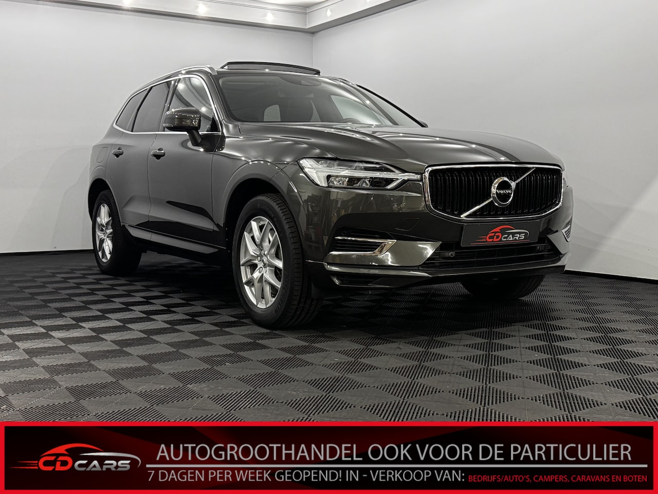 Volvo XC60 - 2.0 T8 Twin Engine AWD Momentum Pano, Parkeersensoren, Navi, Cruise control, Elektrische a - AutoWereld.nl