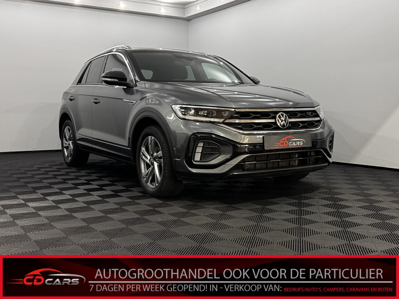 Volkswagen T-Roc - 1.0 TSI R-Line Half leder, Camera, Apple carplay, Virtual desk, Cruise control adaptief, M - AutoWereld.nl
