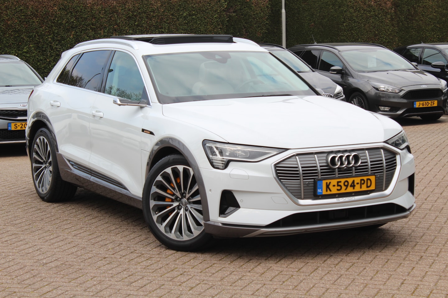 Audi e-tron - e-tron 55 quattro advanced Pro Line Plus 95 kWh / SoH 93% / Full option! / Trekhaak / Pano - AutoWereld.nl