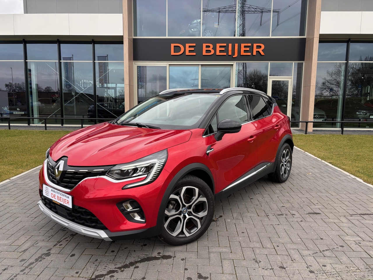 Renault Captur - 1.6 E-Tech Plug-in Hybrid 160 Intens Camera I Carplay I Navi - AutoWereld.nl
