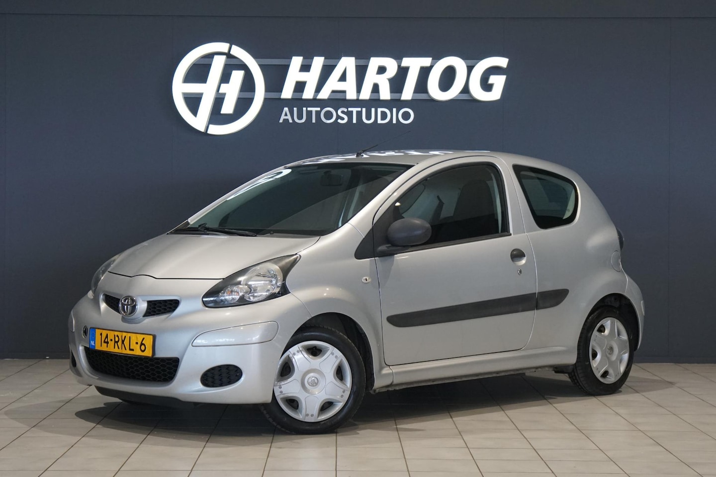 Toyota Aygo - 1.0-12V 3-DRS + NIEUWE KOPPELING - AutoWereld.nl