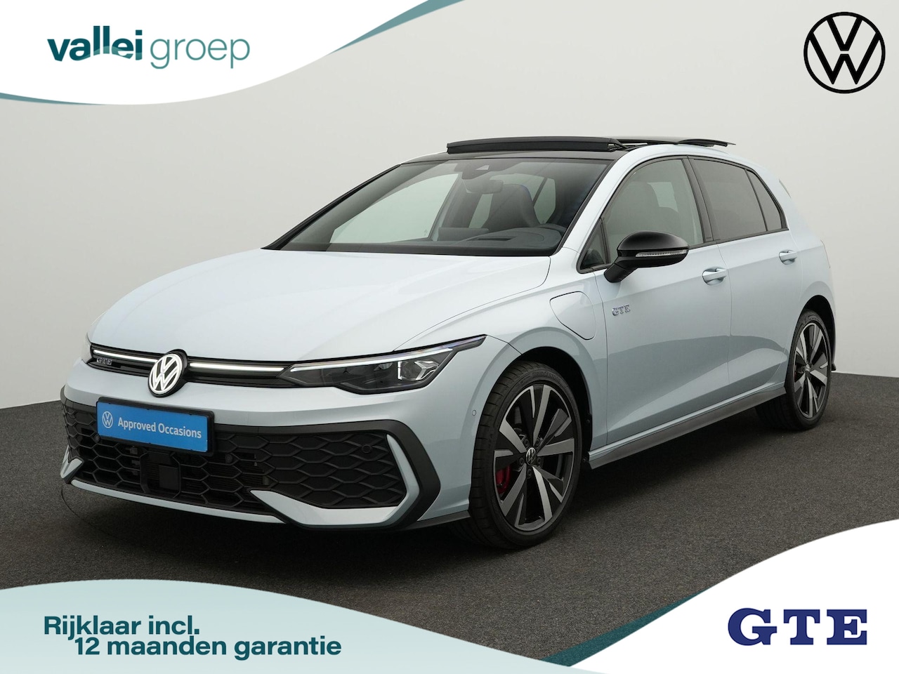Volkswagen Golf - GTE 1.5 eHybrid 272 pk DSG | Panoramadak | IQ Light | Head-up display | Stuur-/stoelverwar - AutoWereld.nl
