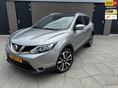 Nissan Qashqai - 1.2 N-Vision|19 Inch licht metaal | verw. Voorruit| Panorama dak|stoelverwarming
