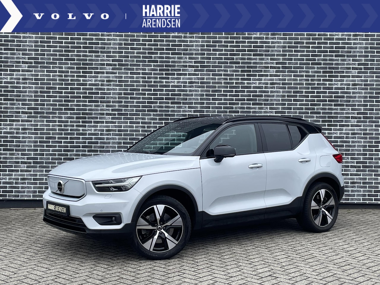 Volvo XC40 - Recharge P8 AWD R-Design | Panoramadak | Adaptieve cruise control | Harman Kardon audio | - AutoWereld.nl
