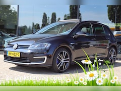 Volkswagen Golf - 1.4 TSI GTE | PANO | TREKHAAK | LED | CAMERA | CARPLAY | CRUISE | CLIMATE