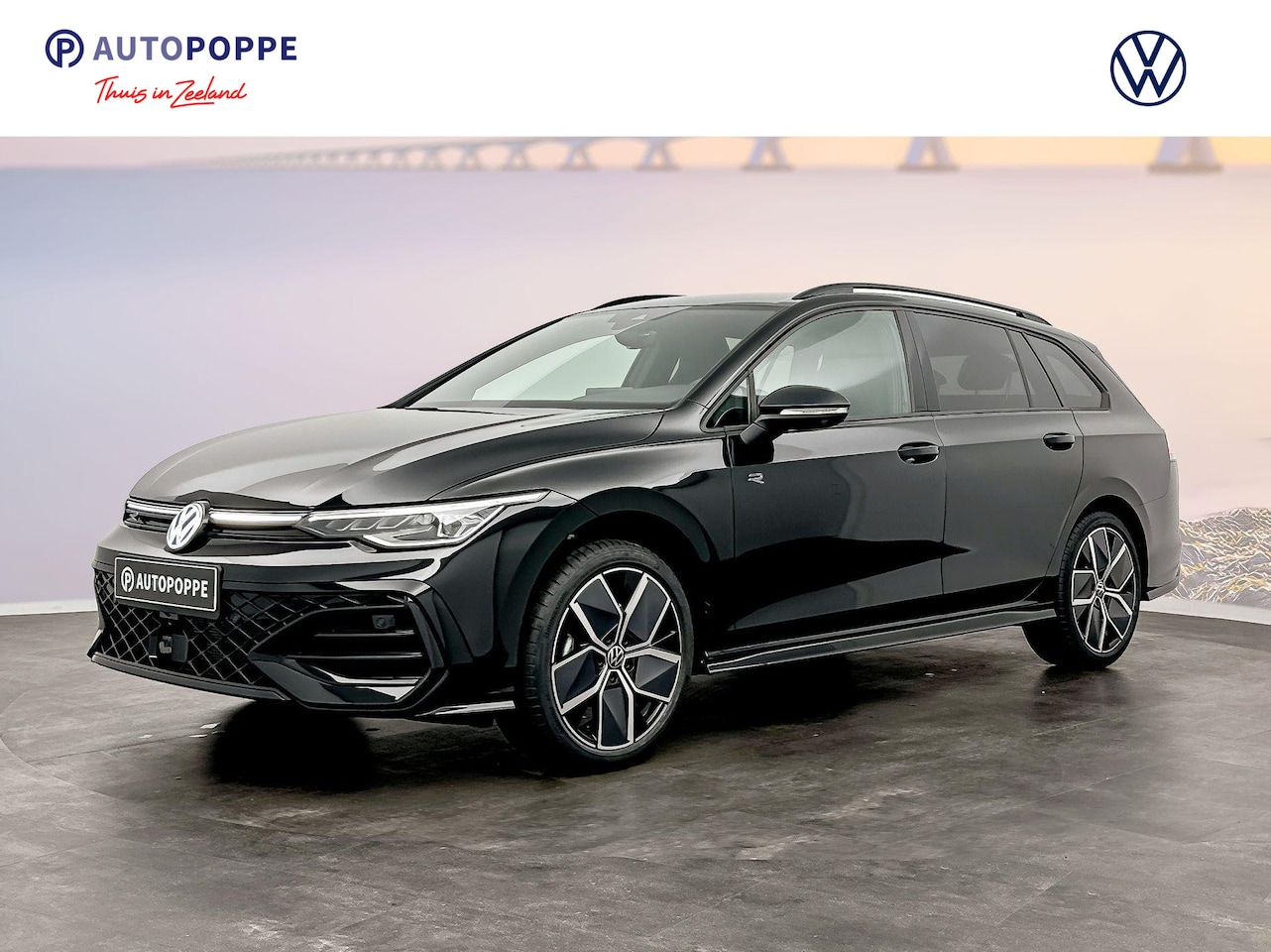 Volkswagen Golf Variant - R-Line-Edition 1.5 eTSI 85 kW / 116 pk Variant 7 v - AutoWereld.nl