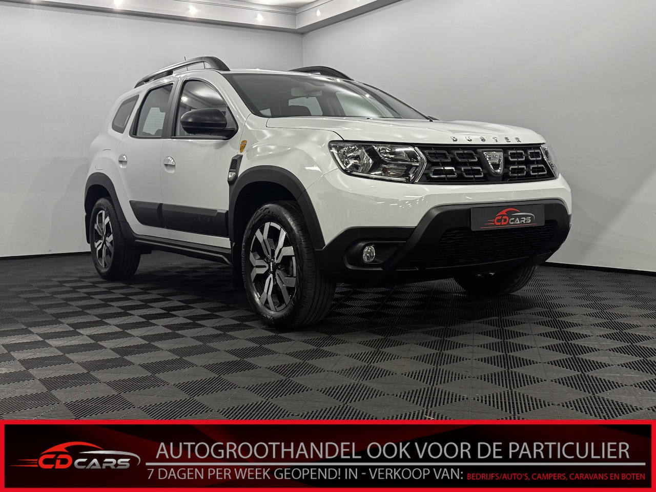 Dacia Duster - 1.2 TCe Tech Road Airco, Navi, Cruise control, A start stop, Lichtmetalen velgen, Trekhaak - AutoWereld.nl