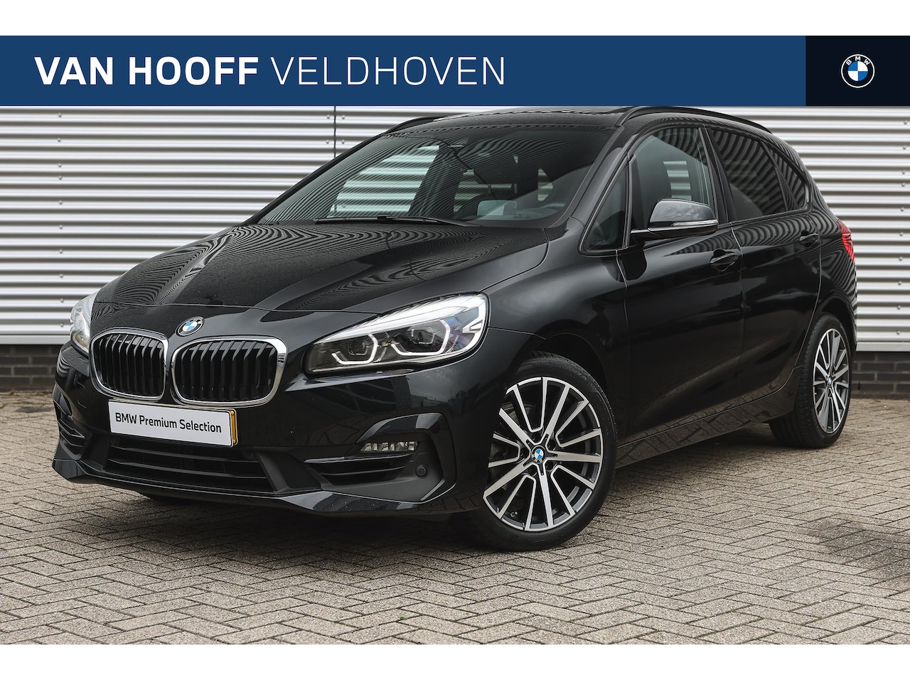 BMW 2-serie Active Tourer - 218i High Executive Sport Line Automaat / Panoramadak / Trekhaak / Sportstoelen / Achterui - AutoWereld.nl