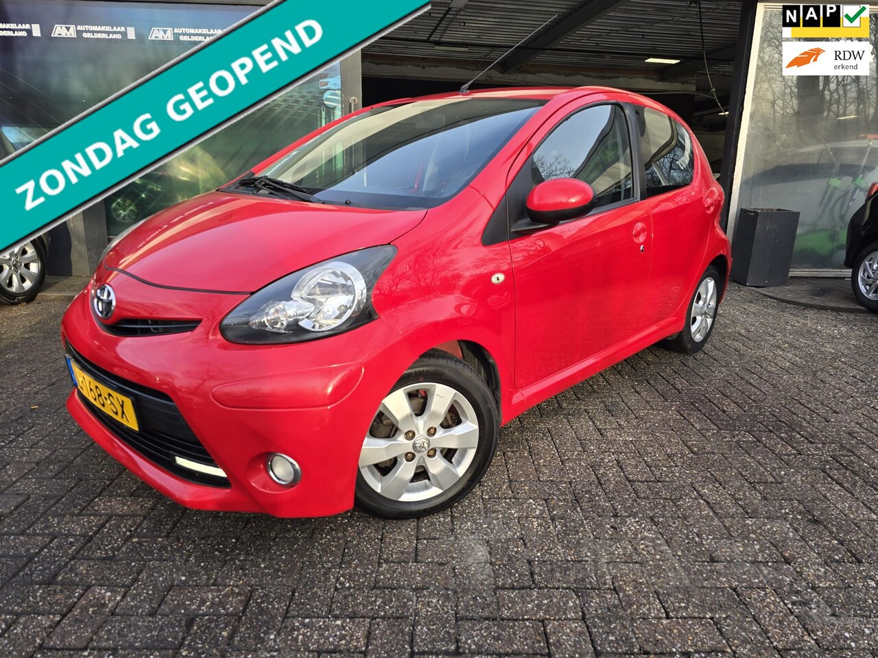 Toyota Aygo - 1.0-12V Sport | 12MND GARANTIE | AIRCO | NW APK | ELEC PAKKET | LMV | - AutoWereld.nl
