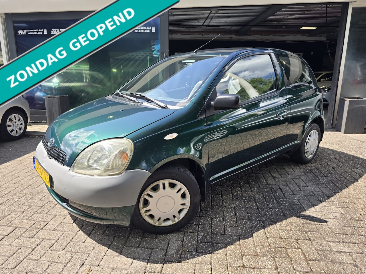Toyota Yaris - 1.0-16V VVT-i Terra | NIEUWE APK | STUURBEKRACHTIGING | GEINIG KARRETJE | - AutoWereld.nl