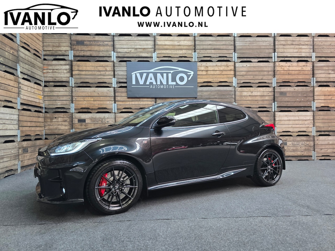 Toyota Yaris - 1.6 GR Four Performance Carplay Akrapovic Carbon LED Camera 18"LM - AutoWereld.nl
