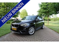 BMW X1 - sDrive18i | Lage KM | CarPlay | Leder | Camera | Elektrische Klep | NAVI |