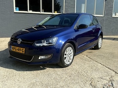 Volkswagen Polo - 1.2 TSI STYLE DSG AUTOMAAT - BJ 2012 - CRUISE CONTROL - AIRCO - REGENSENSOR - NIEUWE DISTR