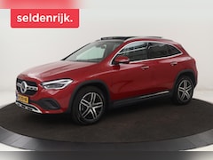 Mercedes-Benz GLA-Klasse - 250e Business Solution Luxury Limited | Panoramadak | Adaptive cruise | Trekhaak | Leder |