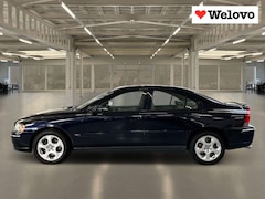 Volvo S60 - 2.4 Momentum Goed onderhouden, leder interieur
